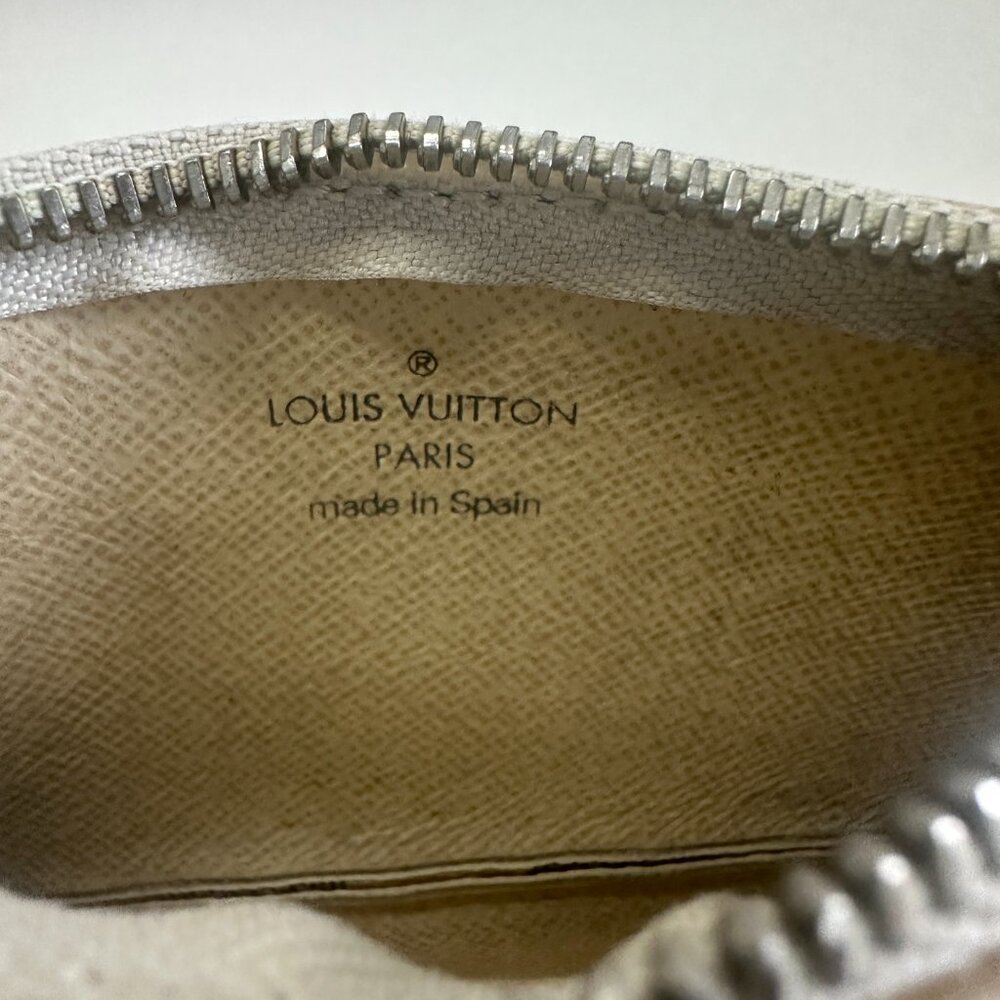 Authentic Louis Vuitton Damier Azur Key Pouch - Picture 4 of 11